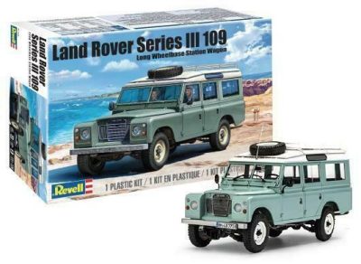 RMX4498 - Land Rover Series III - 1/24